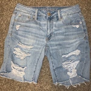 American Eagle Mid-thigh Shorts